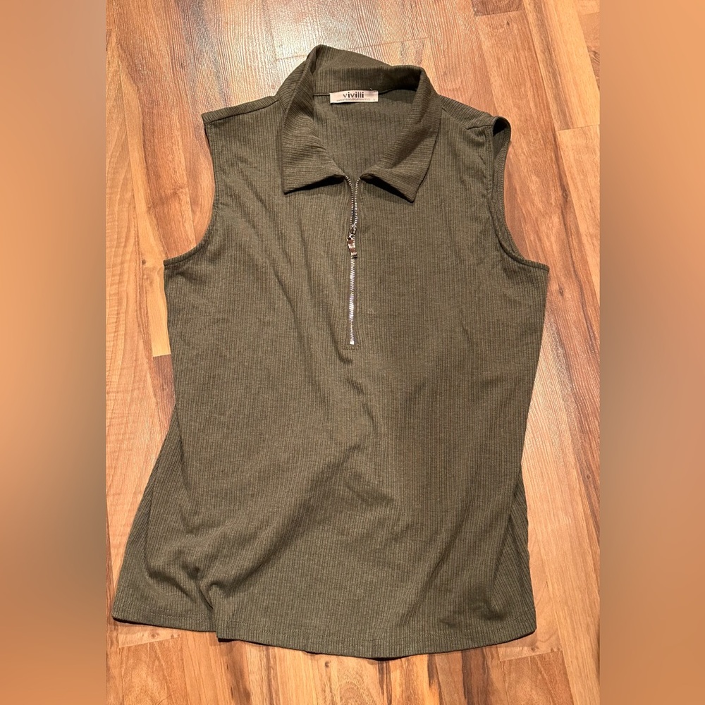 1/4 zip womens top (never worn)